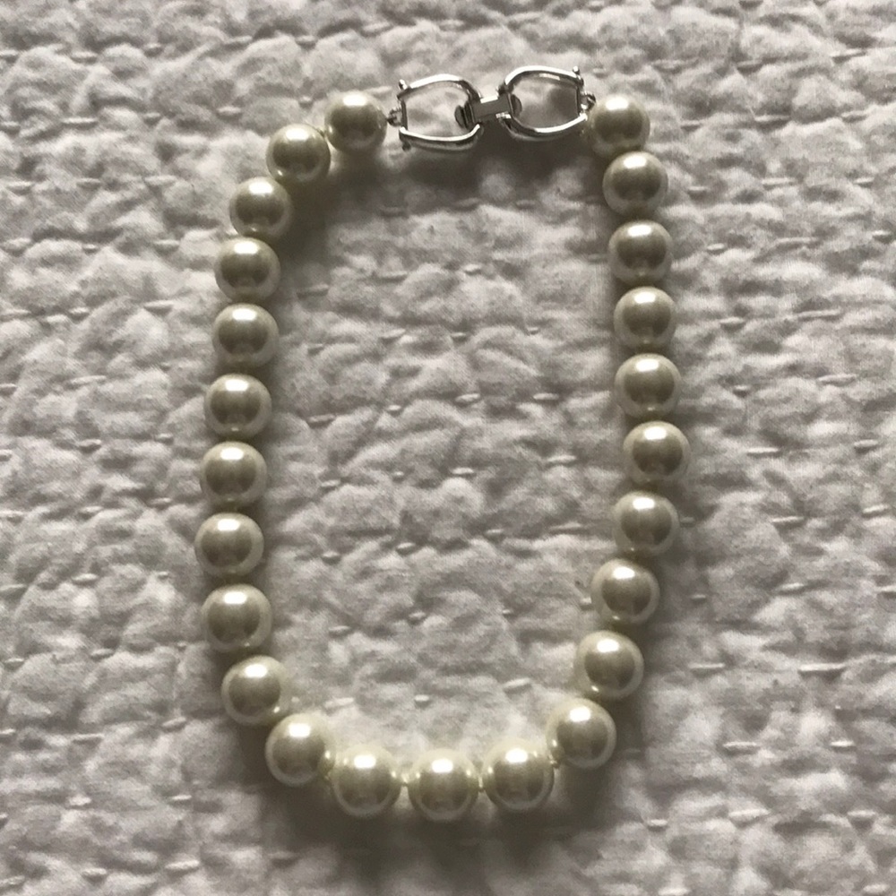 Pearl necklace